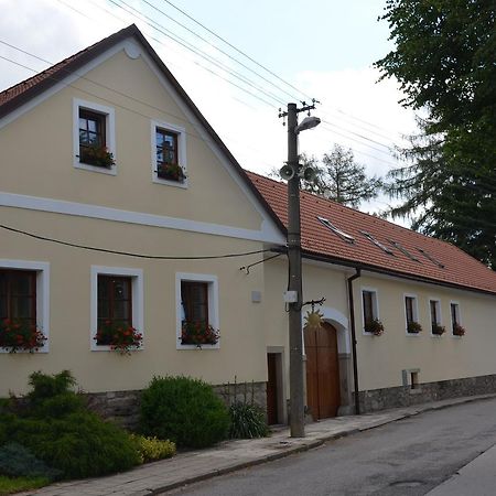 Penzion Slunicko Rasna Esterno foto